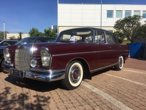 Mercedes 220B
